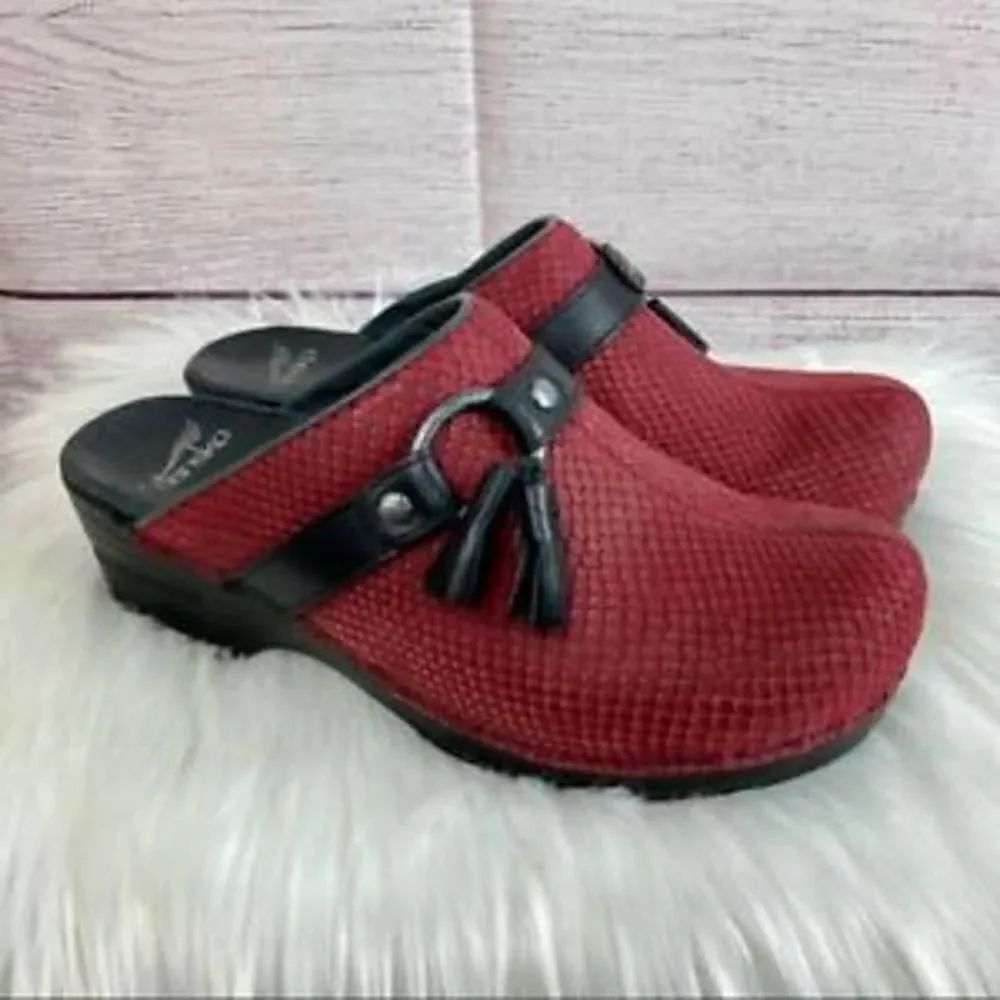 Dankso Shandi Snakeskin Clogs Sz 36